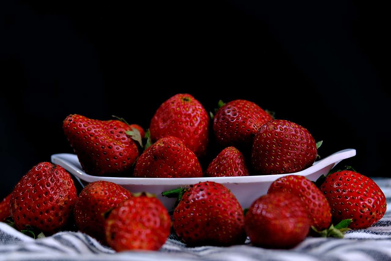 maasikad kausis